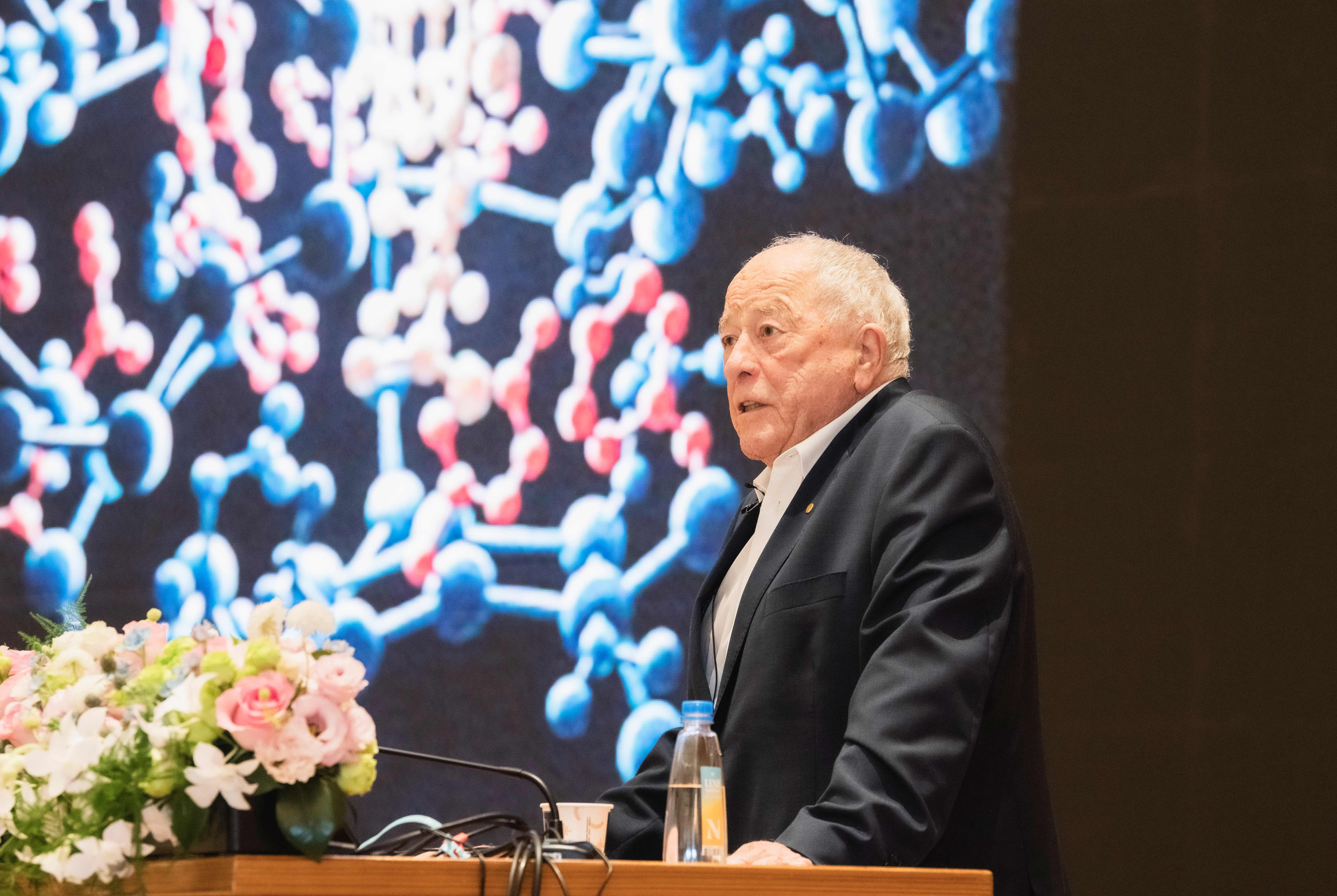 Professor Kurt Wüthrich. Photo credit Academia Sinica